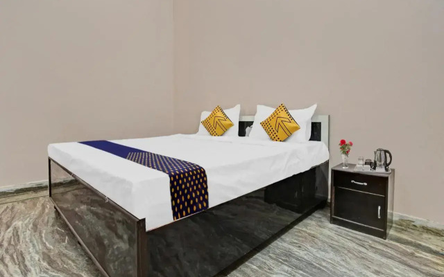 SPOT ON 80638 Hotel Radhe