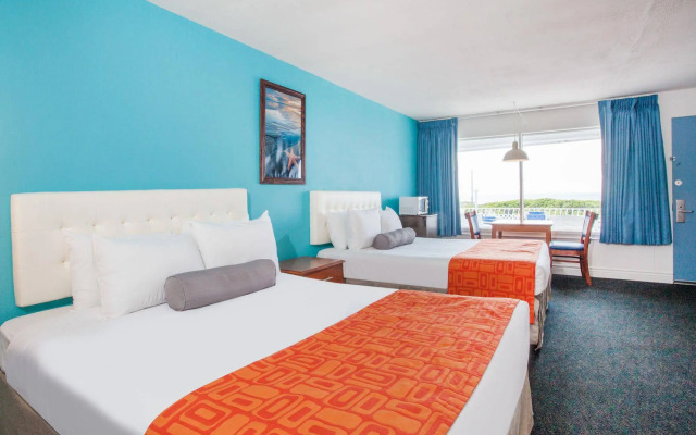 Hotel Cabana Oceanfront/ Boardwalk