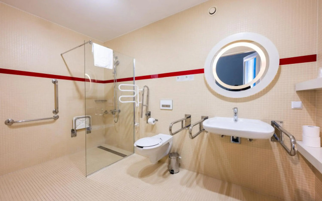 Home ApartHotel