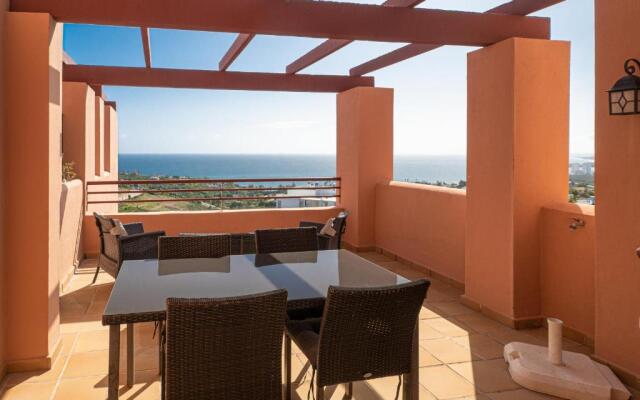 2086-Amazing penthouse 2 terraces sea view