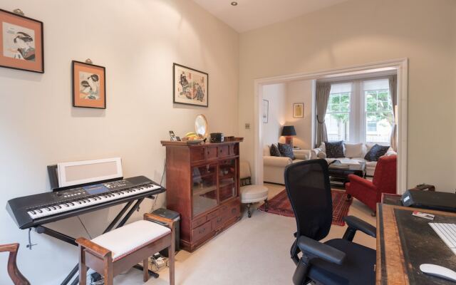 Large Family home in Fulham