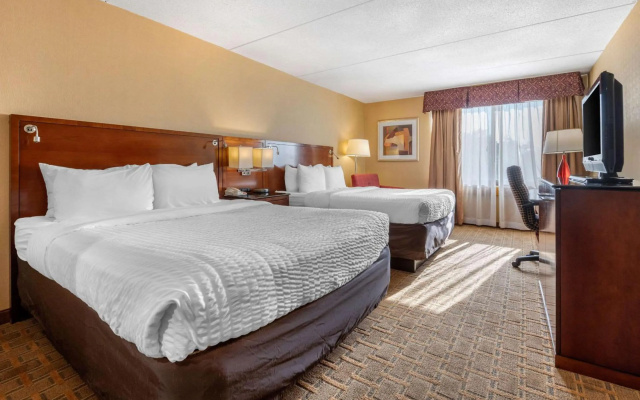 Clarion Hotel Conference Center on Lake Erie