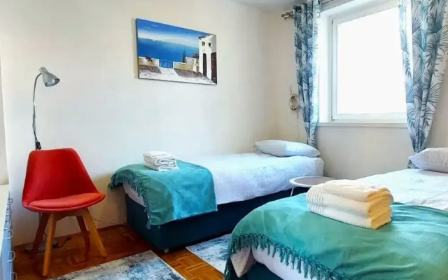 Charming Crikvenica Beachfront Apartment
