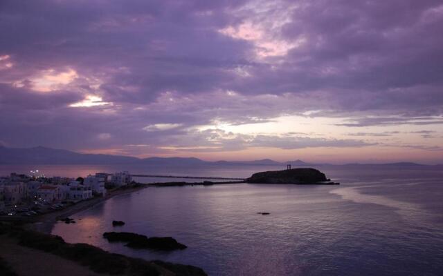 Grotta Hotel