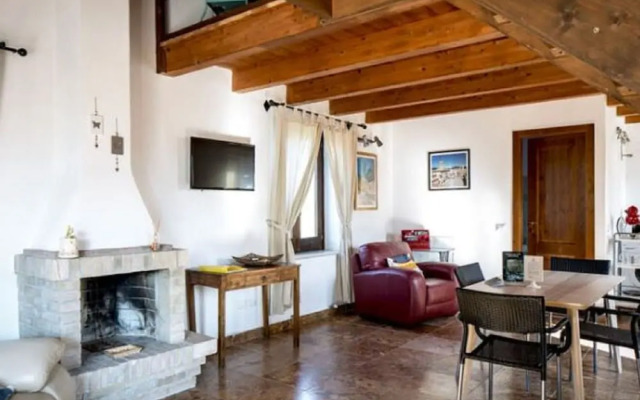 Serene Apartment in Ascoli Piceno with Hot Tub