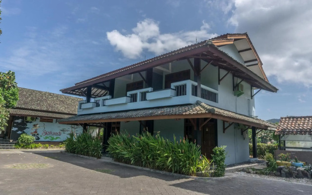 Super OYO 942 Srikandi Hotel