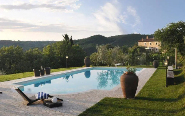 Exclusive Villa Parrano - countryside with pool