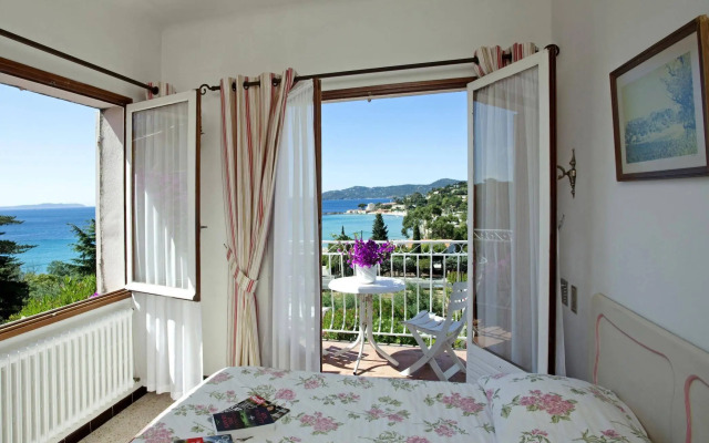 Logis Hotel Belle Vue