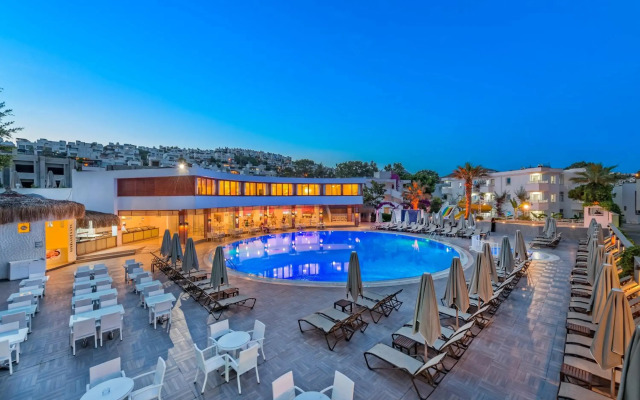 Bendis Beach Hotel