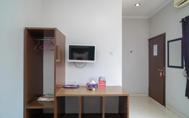 RedDoorz Syariah Near Tugu Dodol Kandangan