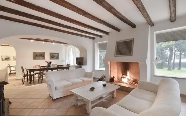 Camilluccia Halldis Villa