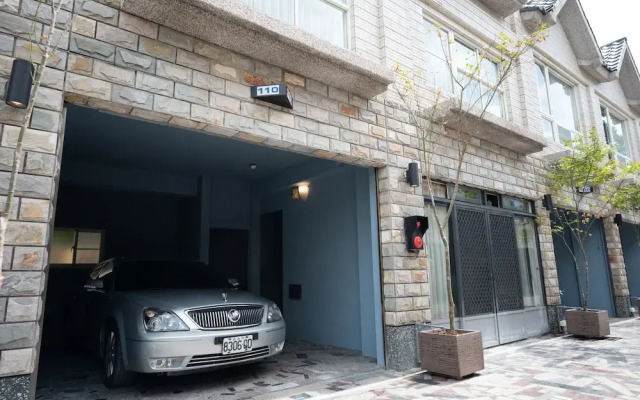 Yilan East Hotel