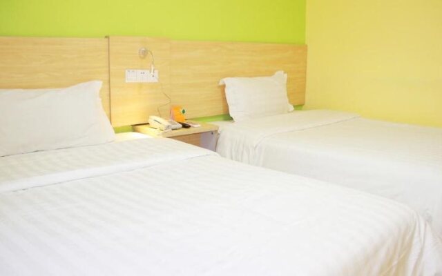 7Days Inn Wuhan Guanggu Guanshan Avenue Branch