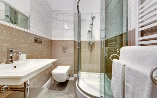 Lion Apartments - Deluxe Rooms