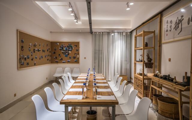 Wuyishan Old Street Hill Lodge