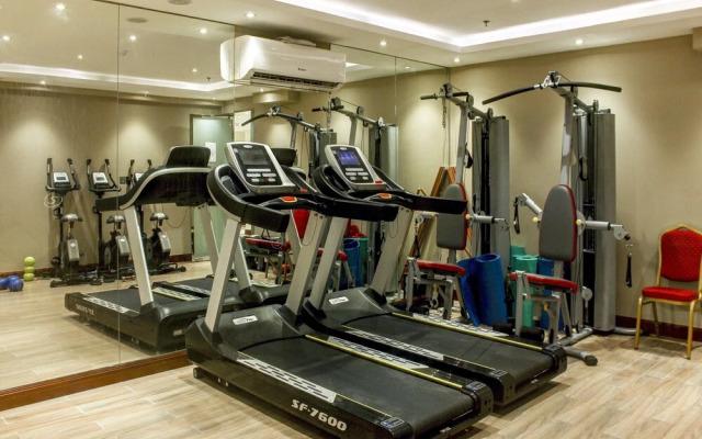 Capital O 581 Goldish Hotel