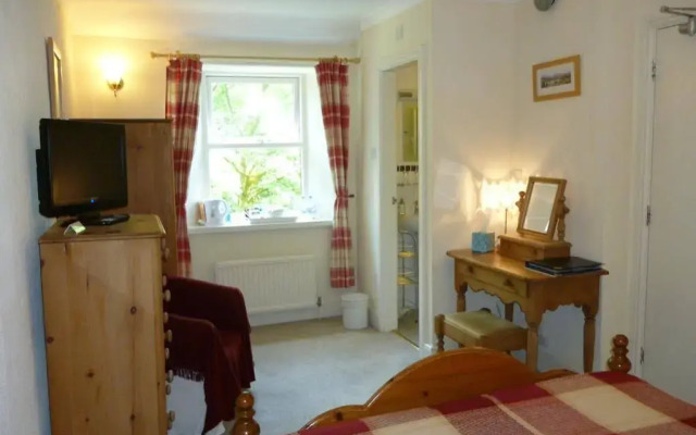 Riverside Bed  Breakfast