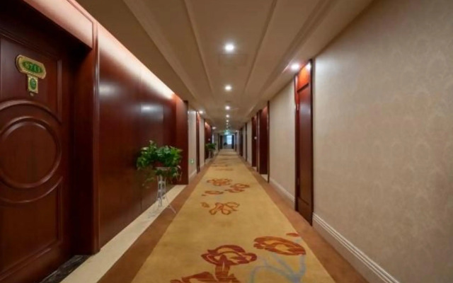 Vienna International Hotel (Changzhou Jintan South Ring 2nd Road Wuyue Plaza)