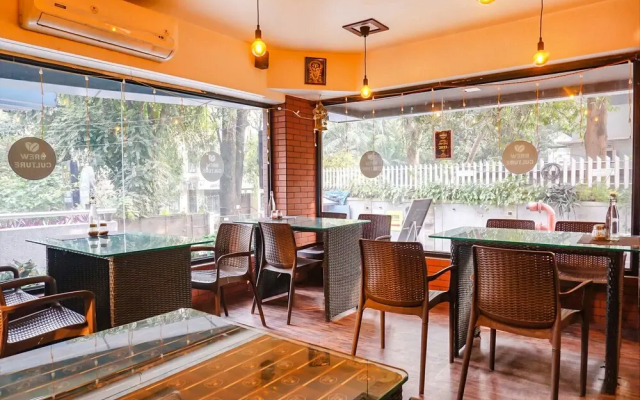 Fabhotel Prime Deccan 8