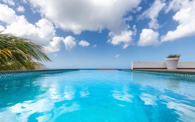 Kas Karibu ♕ Modern Villa ♕ Stylish Design ♕ Stunning Ocean View