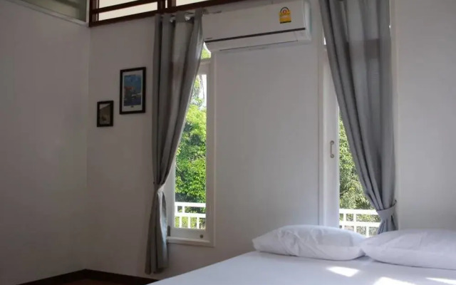 Thirty Tree Garden House