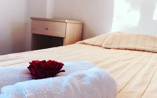 Room-banos Apartments and Swimming Pool