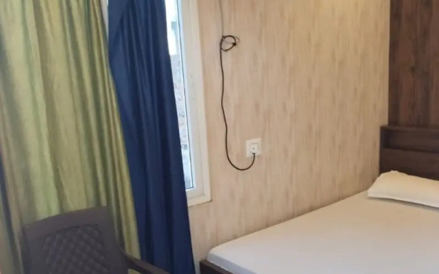 Goroomgo Ayodhya Vatika Homestay