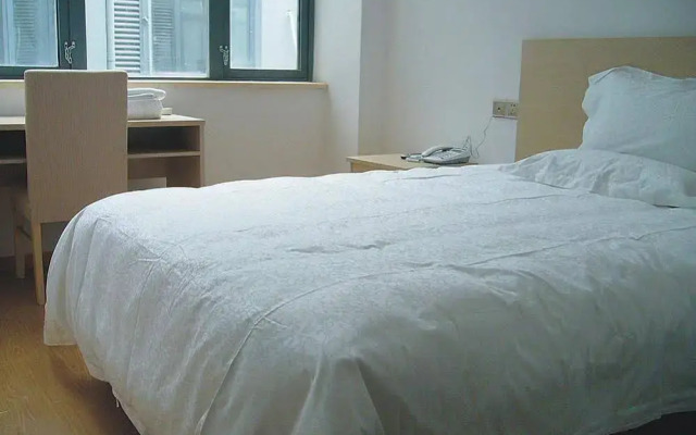 Xinxiangang Fashion Hotel