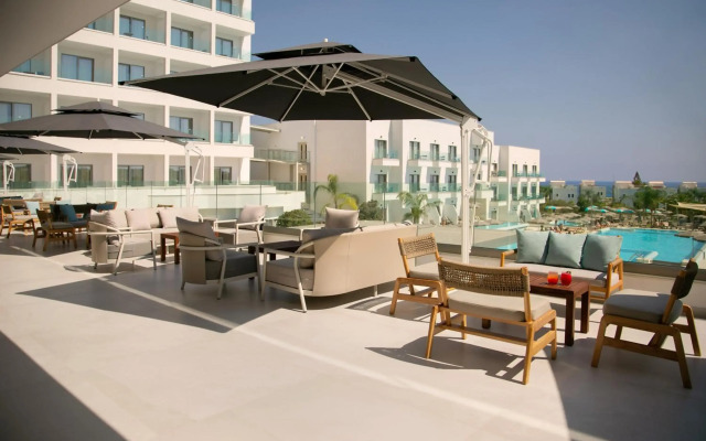 Atlantica Aqua Blue Hotel