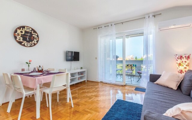 Beautiful Apartment in Crikvenica With Wifi and 2 Bedrooms