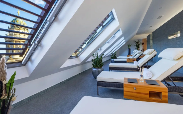 Hotel Luc - Autograph Collection