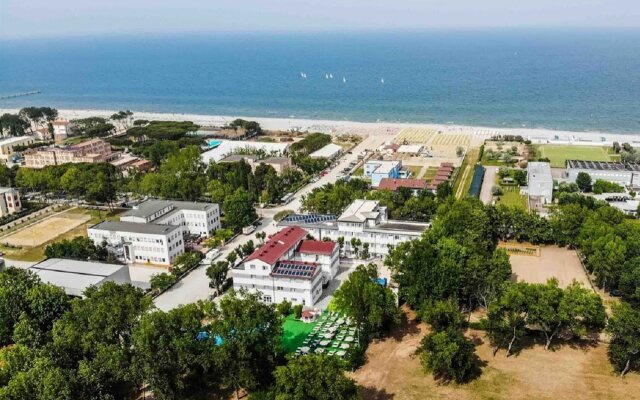Color Green Village Cesenatico Family