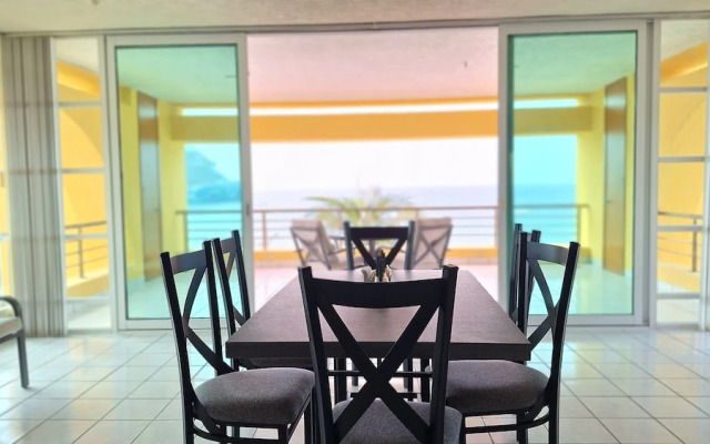 Ocean view 2BR Condo downtown Cozumel