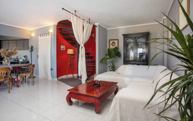 Villa Lilienne - Tranquil Escape With Private Garden Balcony