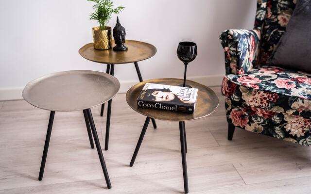 P&O Apartments Corazziego Metro Ratusz