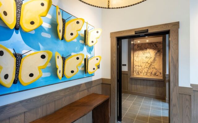 hotelImage