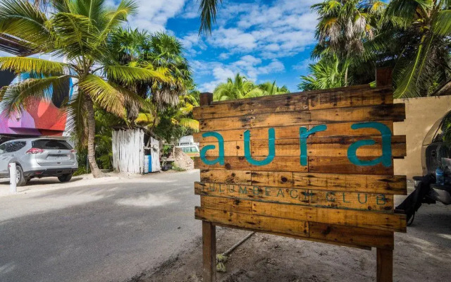 Aura Sunny 1 bedroom suite near beach