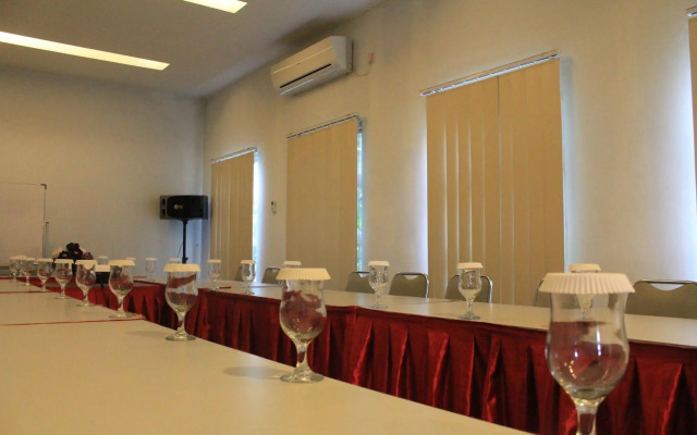 Hotel Tilamas Juanda