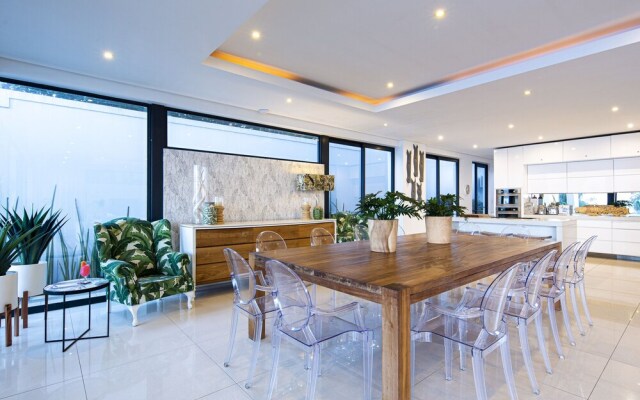 Dolphin Coast YOLO Spaces – Beach House Villa