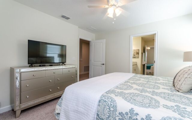 Gorgeous Home W/private Pool & Spa Sleeps 25!