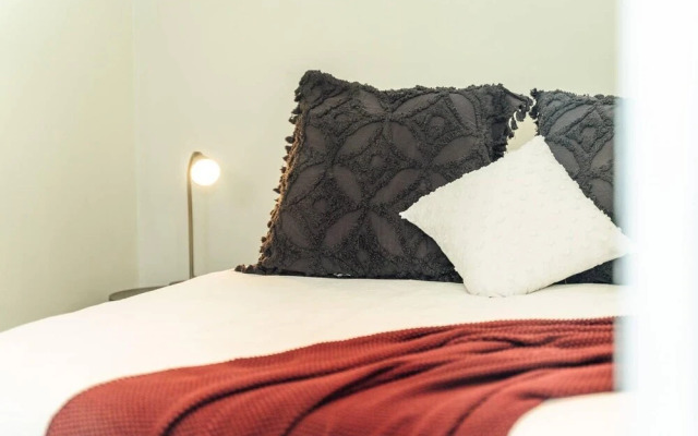 Oregano on Sussex-just off Melb st - Wifi - Netflix