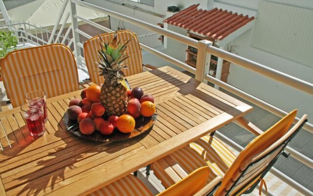 AHO Guest House