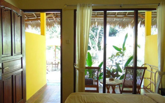 Ega House