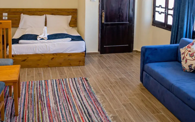Yasmina Hotel