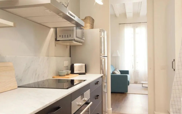 Sealona Center Apartments