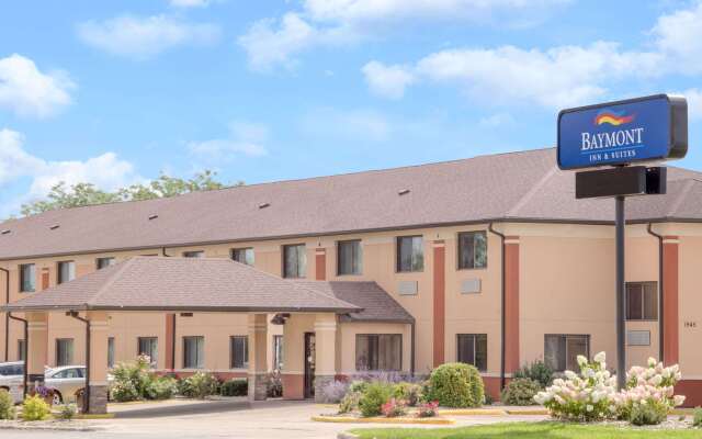 Baymont by Wyndham Waterloo