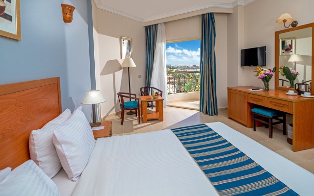 Hawaii Riviera Aqua Park Resort