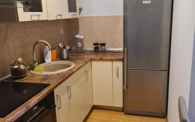 Apartament z garażem podziemnym - Augustowska