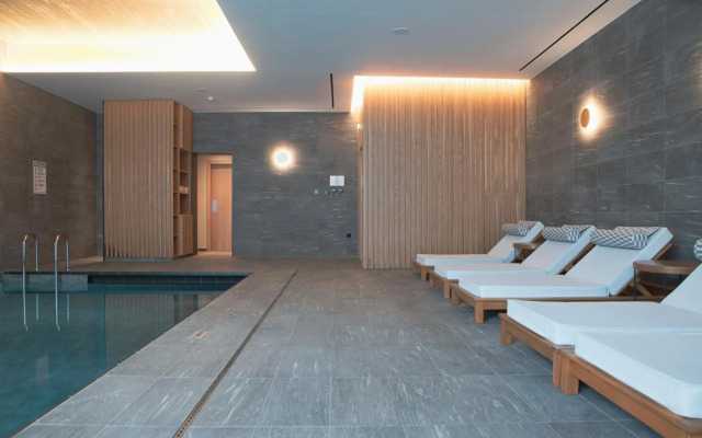 Anemi Hotel & Suites