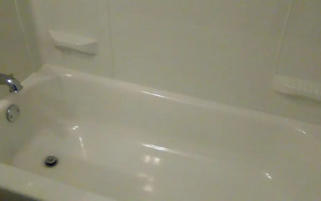 Days Inn Cleveland Lakewood